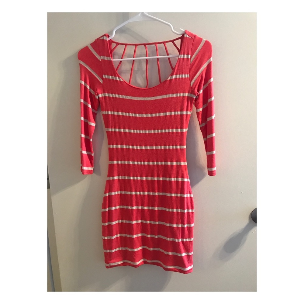 Pink bodycon dress